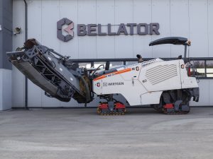 Używana frezarka gąsienicowa WIRTGEN W100CFi Used tracked cold milling machine WIRTGEN W100CFi Gebraucht Großfräsen mit kettenlaufwerk WIRTGEN W100CFi Дорожные фрезы б/у WIRTGEN W100CFi